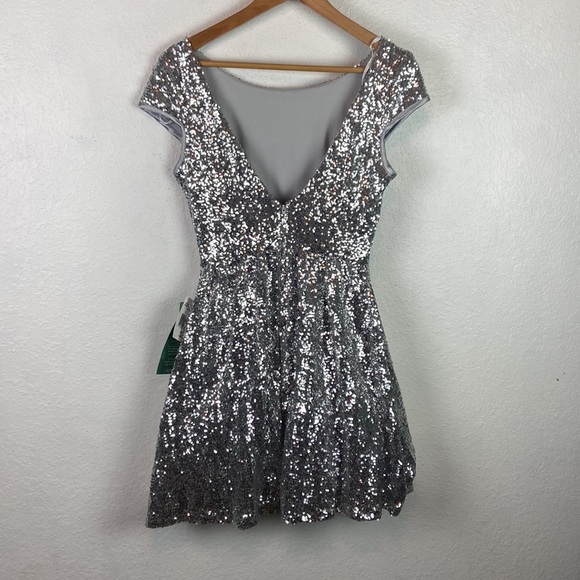 NWT B. Smart Silver sequin dress junior 9 - Picture 5 of 8